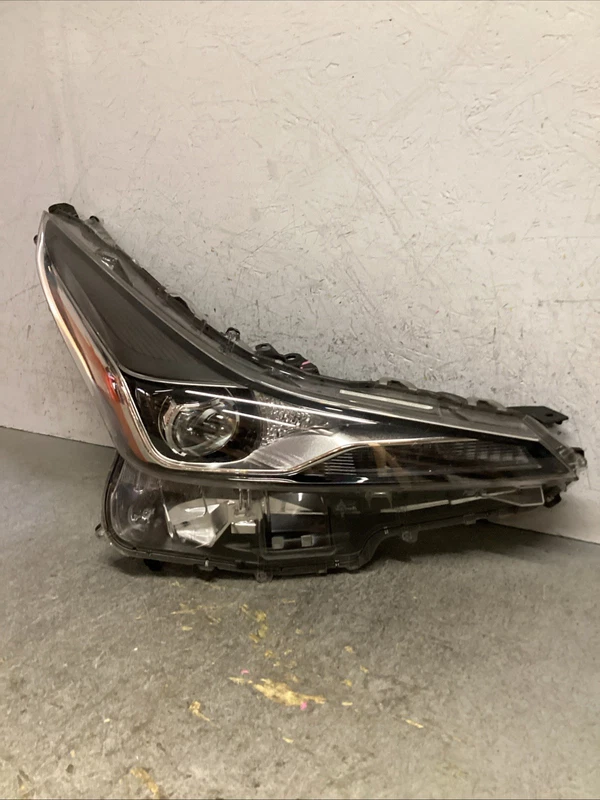2019-2022 TOYOTA PRIUS RIGHT RH PASSENGER SIDE HEADLIGHT OEM NON ADAPTIVE "E"
