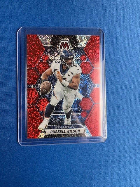 2023 PANINI MOSAIC RED SPARKLE #65 RUSSELL WILSON