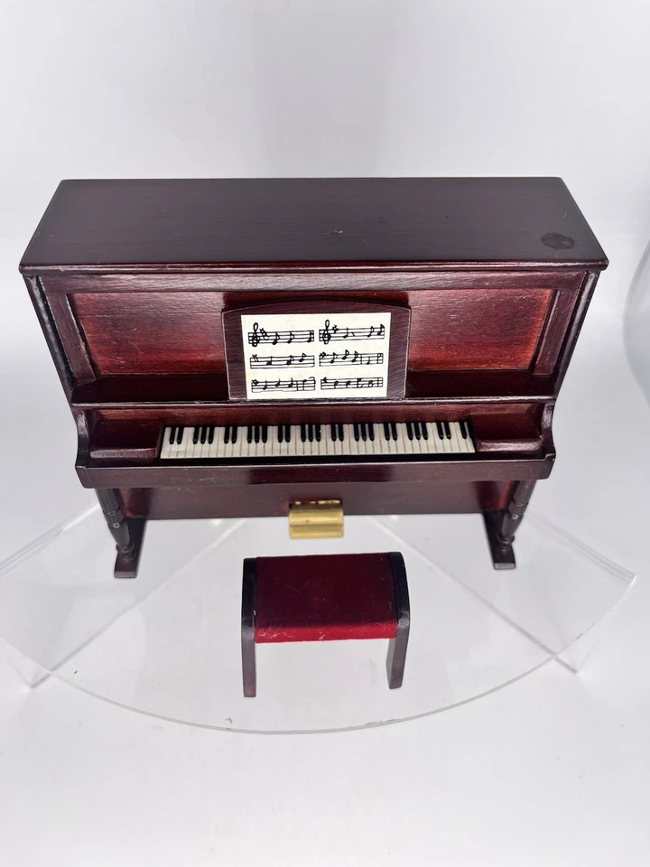 Muebles de madera para piano y taburete para casa de muñecas  Foto 2 de 4