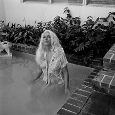 Bunny Yeager Posing Inside The Pool 8x10 Picture Celebrity Print