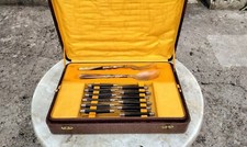 ANCIENNE  BELLE MÉNAGÈRE  DANS SA VALISE