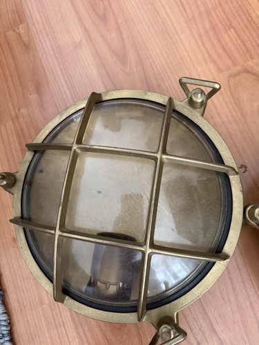 Antique Brass And Glass Bulkhead Light Outdoor External Wall Light (2x) - Picture 3 of 4