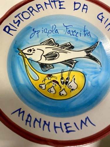Set Of 2 Ristorante Da Gianni Spigola Del Buon Ricordo Mannheim Fish 9.0” Plates - Picture 4 of 10