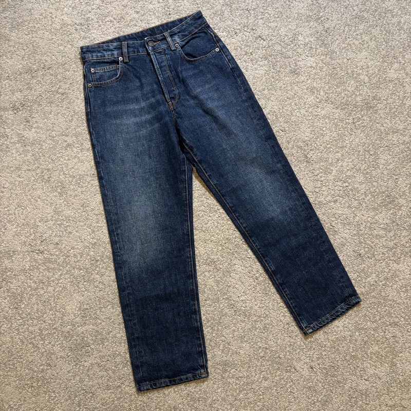 6397 Dark Straight Leg Jeans Women 23 Button Fly Italian Denim 28 w 25.5 L