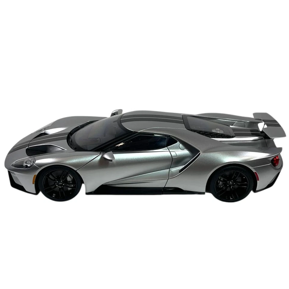 Modellino Auto Autoart 1/12 Ford GT 2017 Ingot Silver/Black Stripes - Immagine 3 di 4