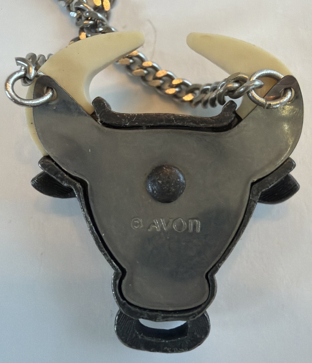 Vintage Avon Wild Country Bullhead Pendant Necklace 18" View 4