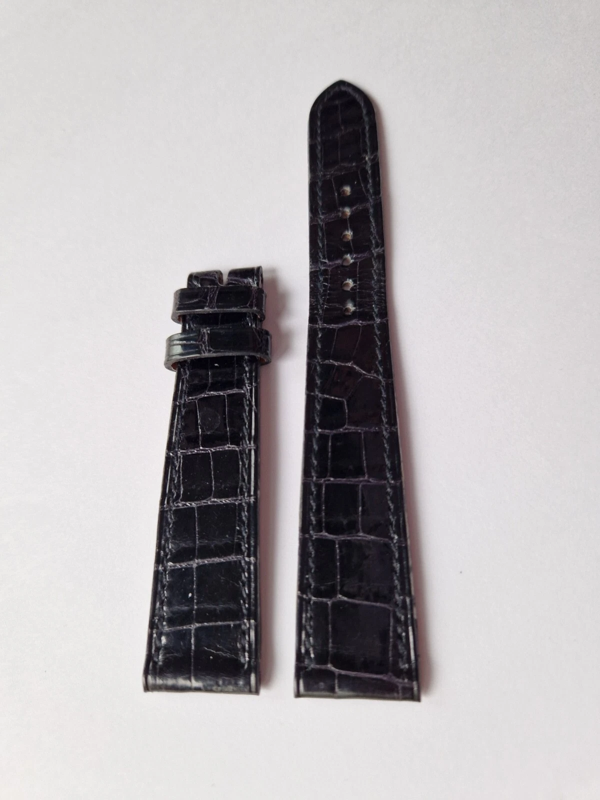 HERMÈS Bracelet de montre HERMES Cuir d'Alligator Noir 18mm STRAP HERMES 18x14mm