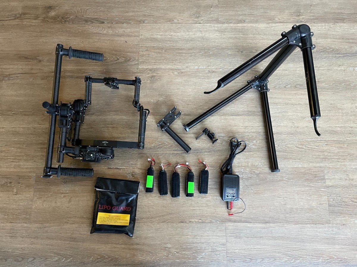 Freefly MOVI M10 3-Axis Motorized Gimbal Stabilizer