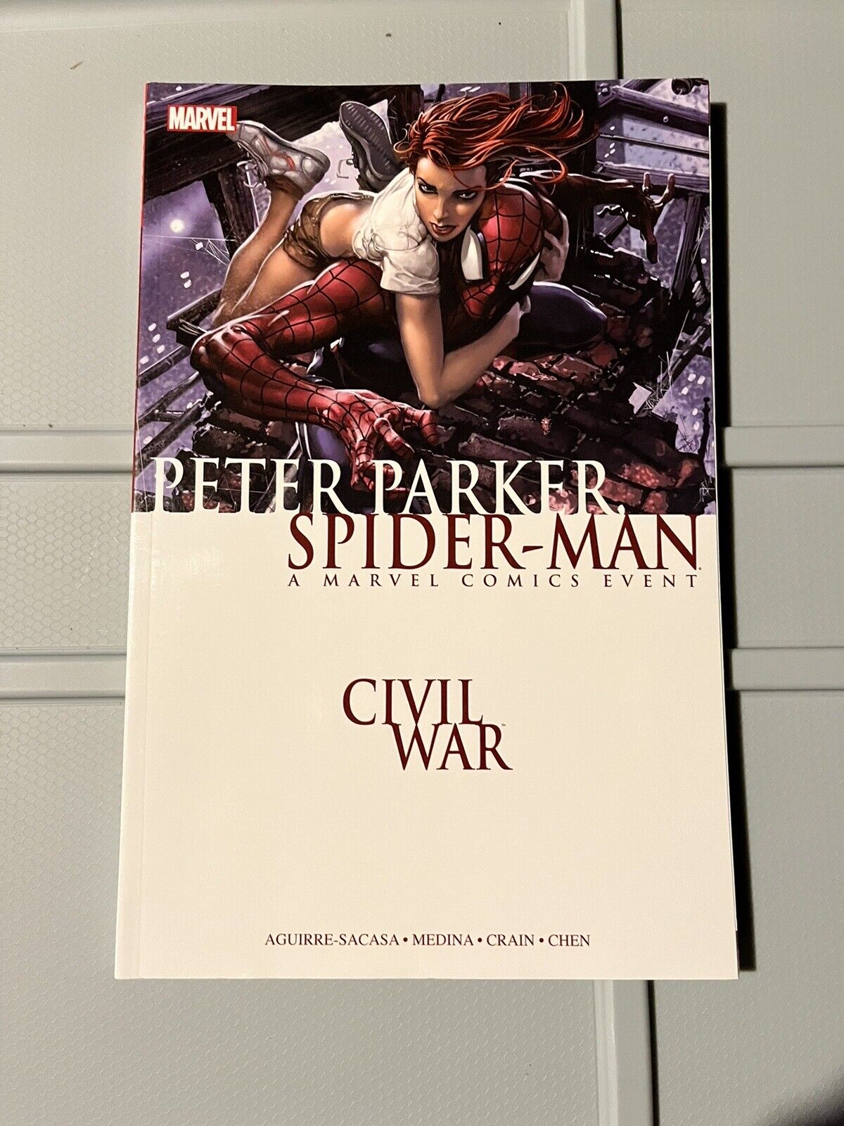 PETER PARKER, SPIDER-MAN / CIVIL WAR 2016 MARVEL SOFTCOVER GRAPHIC NOVEL