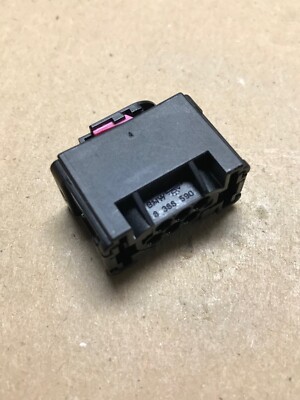 Lot of 2 Pcs Tyco 1-967360-1 Connector (6-Way 0.64 MQS) BMW 