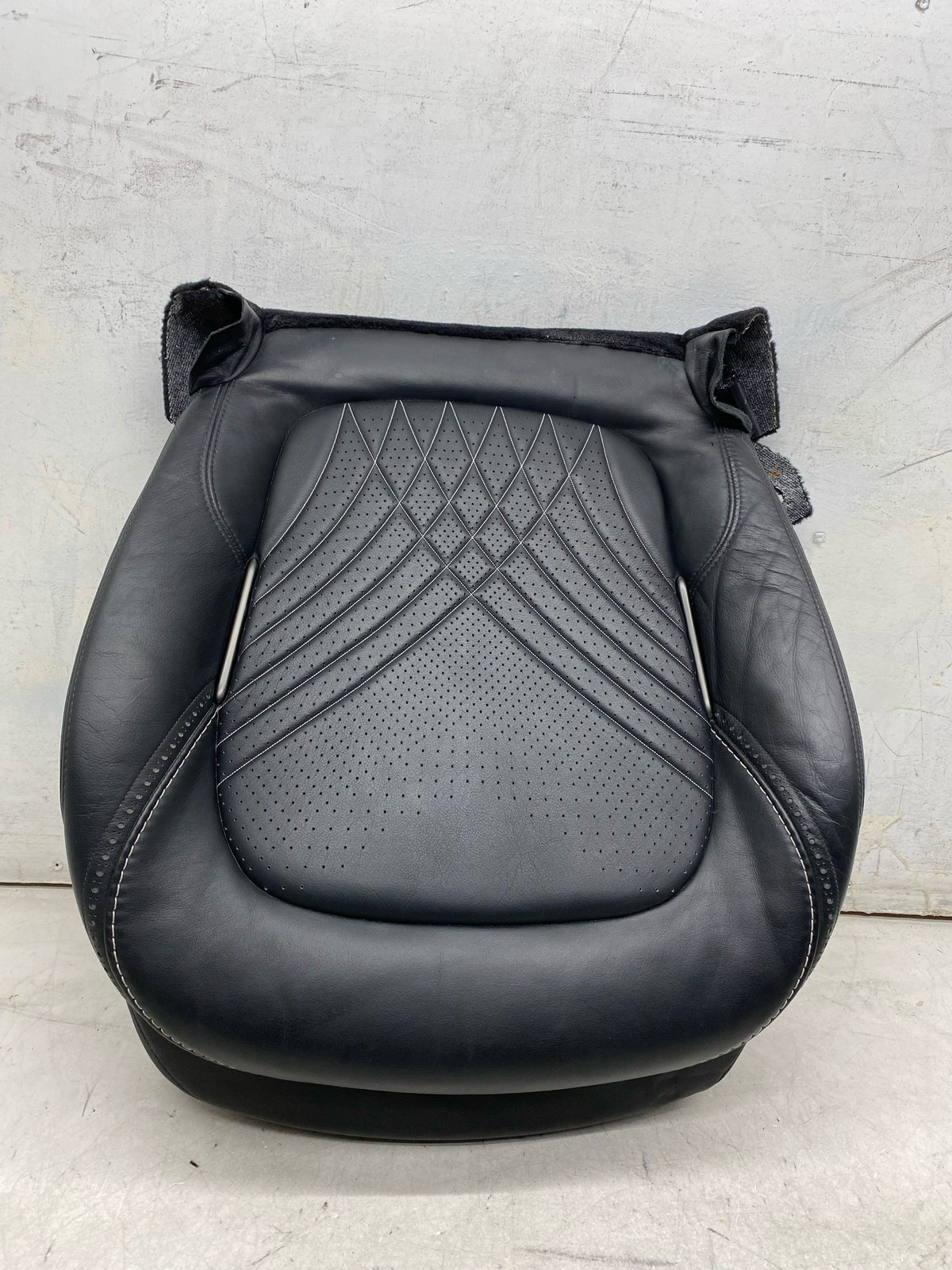 2020-2025 ASTON MARTIN DBX FRONT LEFT DRIVER LOWER HEATED & VENTED SEAT CUSHION