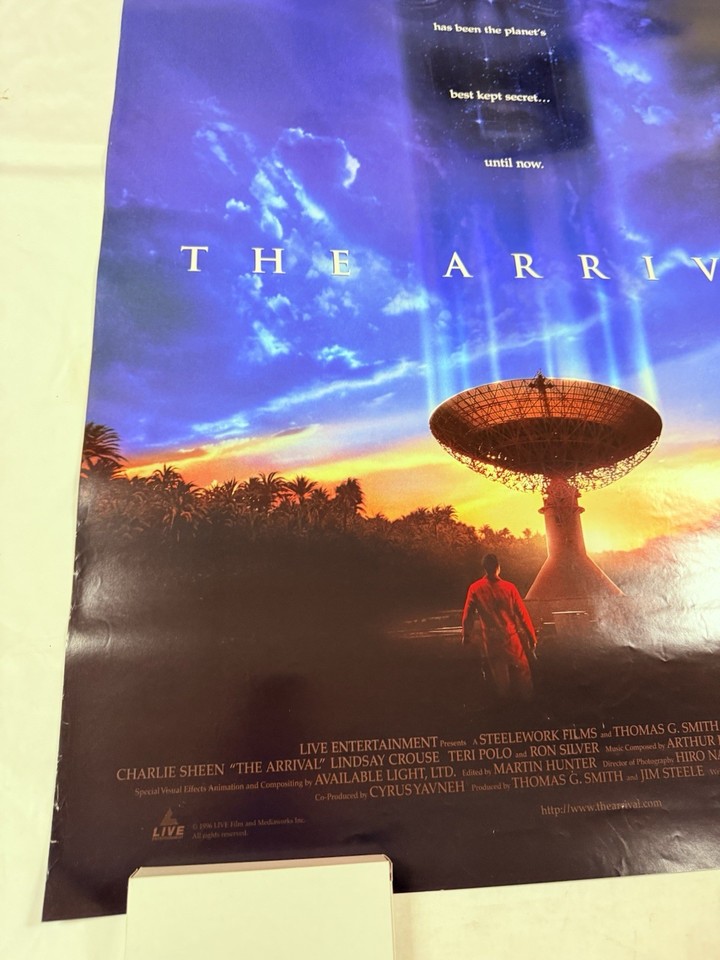 1996 The Arrival Rolled Original DS 27x40 Movie Poster Charlie Sheen ...