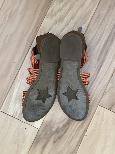 CIRCUS BY SAM EDELMAN BECCA Sandals SZ 7 .5 FAUX LEATHER Orange Elastic Flats - Picture 2 of 7