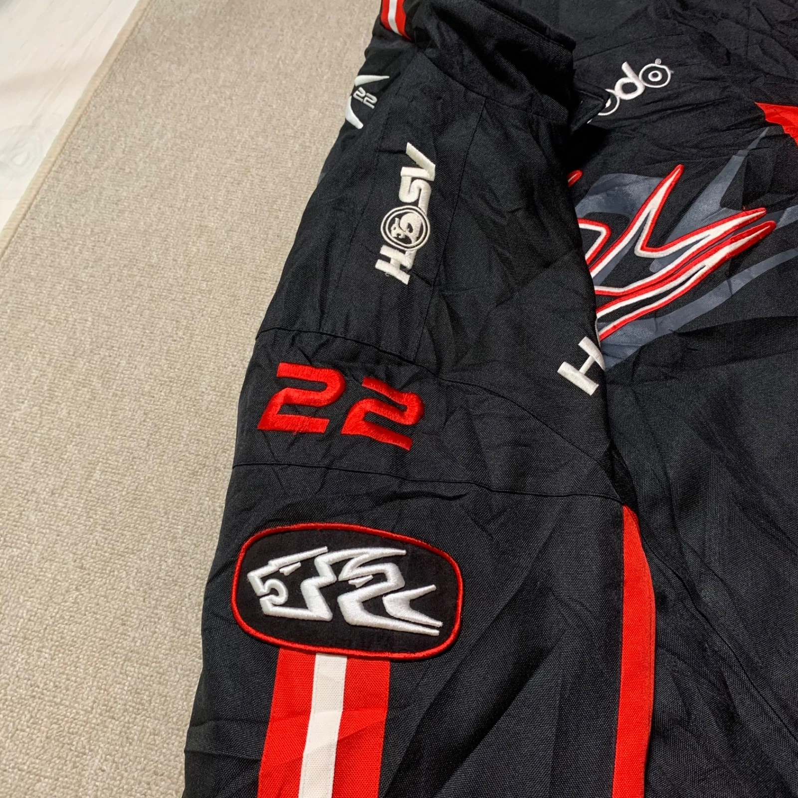 Holden Racing Team HRT Racing Windbreaker Jacket Black Red Sponsor L - product detail image 4