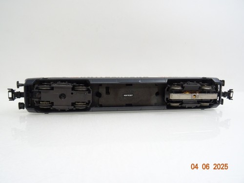 Märklin H0 34613 Schweiz E-Lok Re 460 020-1 Tilsiter der SBB Delta in OVP JL914 - Bild 3 von 3