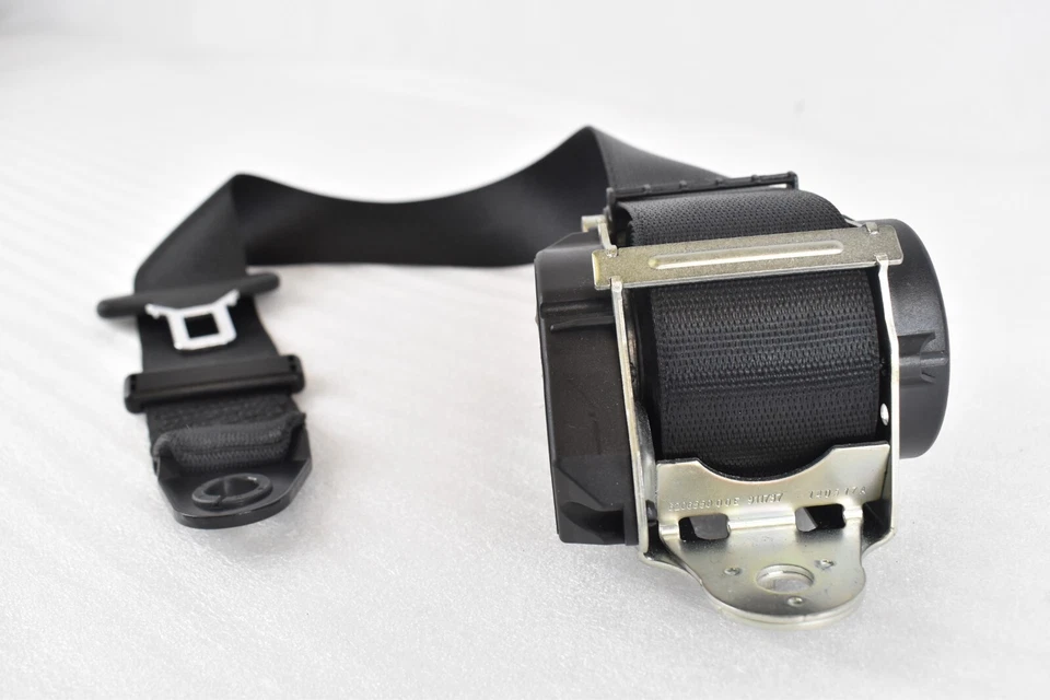 Cinturón de seguridad trasero derecho/izquierdo Maserati Ghibli 14-17 negro OEM Foto 2 de 4