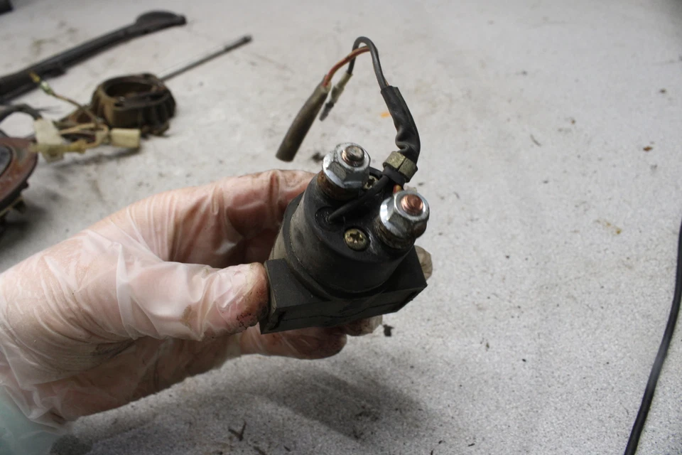 Kawasaki 750 CSR KZ750M 1982 motor arranque solonoide C1-2923.fo Foto 2 de 4