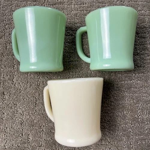 3 Vtg Fire King D-handle Coffee Mugs Cups 2 Jadeite 1 Cream