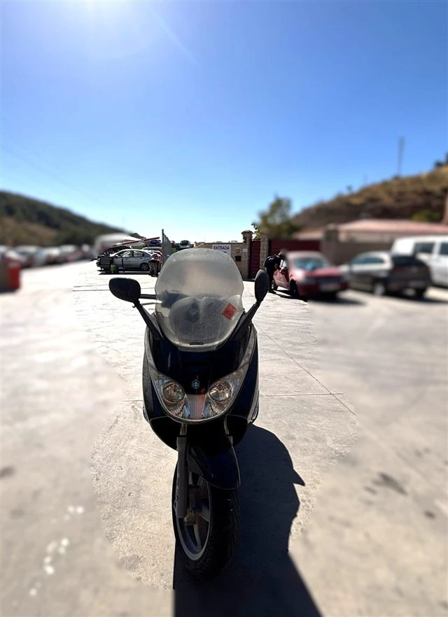 intermitente delantero izquierdo para PIAGGIO X8 125 2006 105963 - Immagine 2 di 4