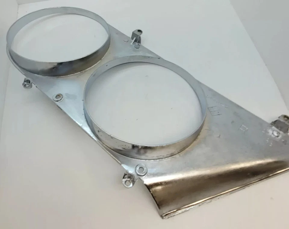 Chrysler New Yorker 1964 faro lateral derecho bisel cubierta embellecedor 2417272 nuevo en stock Foto 3 de 4