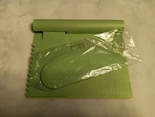 Green Gh Dough Cutter 3 Pieces With Inches And Centimeters