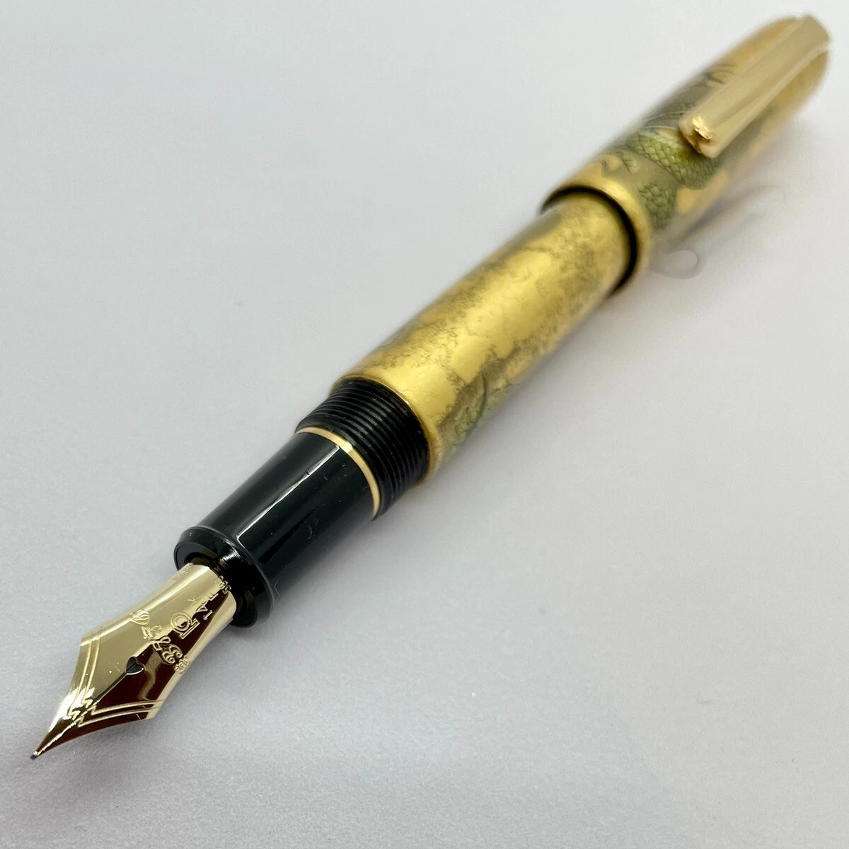 PLATINUM Fountain pen" Ascending dragon " PNB-35000H #57 14k Gold leaf Nib Sizes: Medium Broad - Image 3