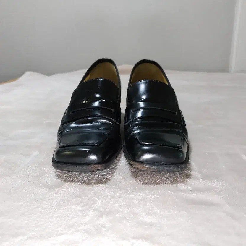 Prada Black Women's Loafers, Size 235 thumbnail 3