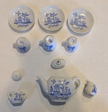 Vintage, White Miniature 6 Piece Porcelain Tea Set Made in Japan - Pagoda B-B5