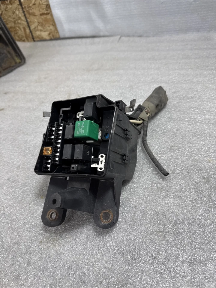 OEM Lexus LS430 Fuse Box Relay Unit 82662-50110 2001-2006 - Image 4 of 4