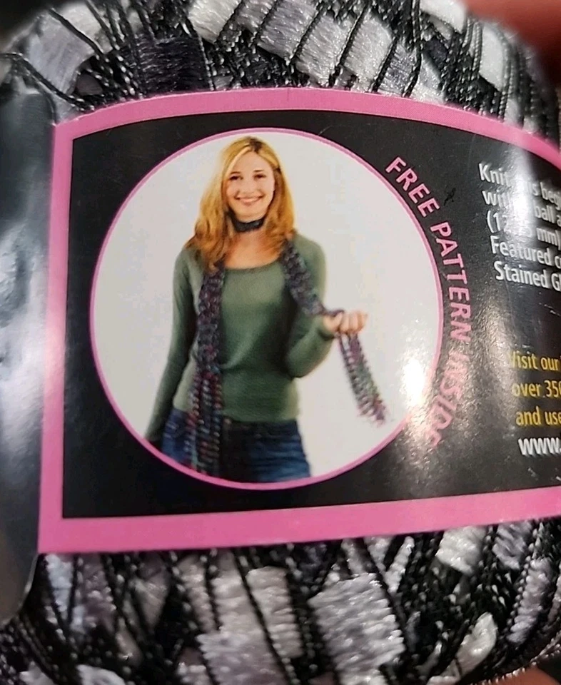 Lion Brand Trellis Ladder Yarn 2- 1 3/4oz NIGHT LIFE #301 Shiny Black Gray - Image 3 of 4