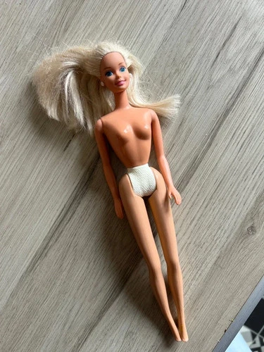 Barbie fun to dress #3240 MATTEL 1992