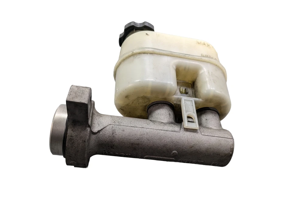 Tanque de depósito de cilindro maestro de frenos Cadillac Escalade ESV 2010-2014 OEM Foto 2 de 4
