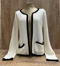 Forever 21 women size Large Ivory Cardigan retro style with front pockets