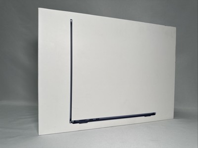 MacBook Air 13'' Midnight 2025 M4 10-Core CPU/8-Core GPU 16GB 256GB SSD - NEW!