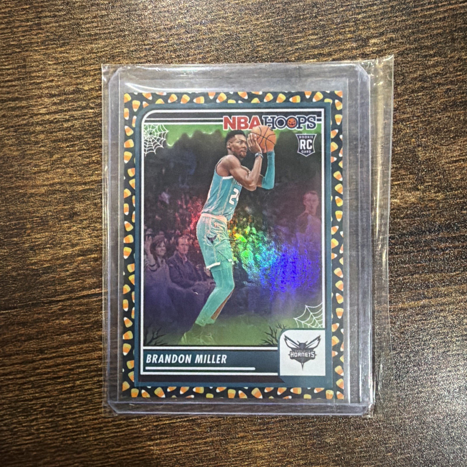 23/24 RARE Panini Haunted Hoops Brandon Miller Candy Corn Refractor #245 RC