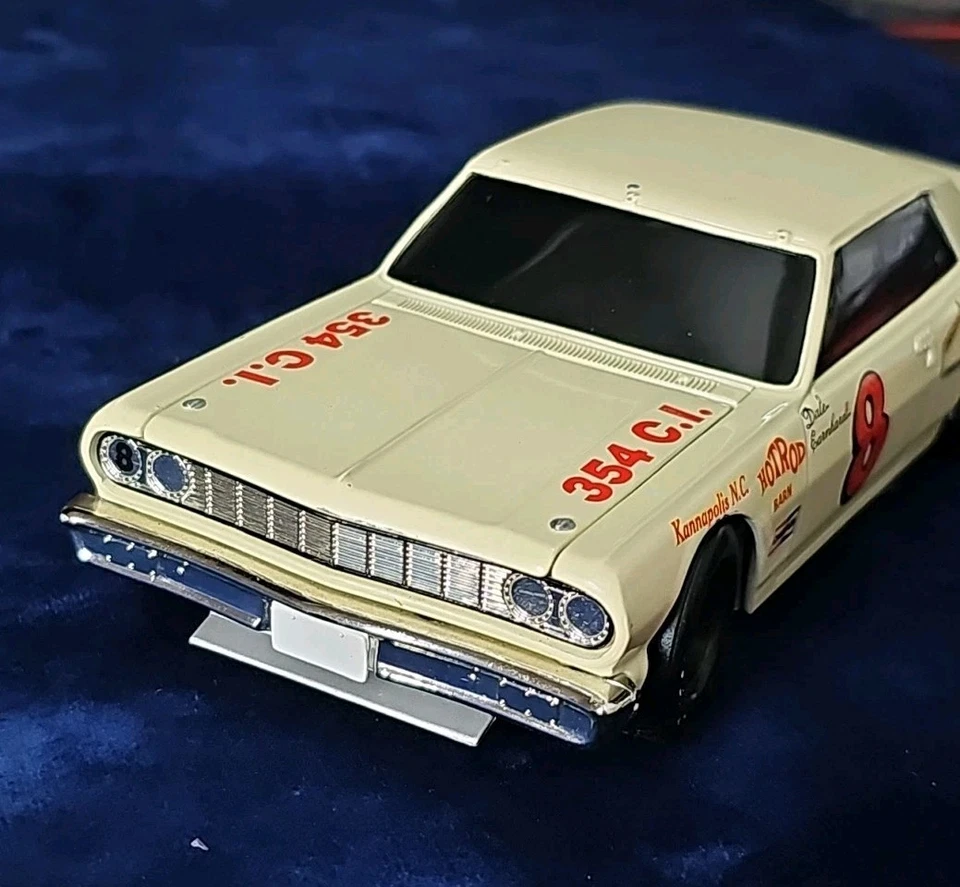 1964 Dale Earnhardt 1/24th "1st Asphalt Win" Chevelle b/w bank w/o Box - Image 2 of 4