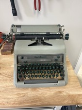 Vintage Smith-Corona Typewriter Model 88 thumbnail