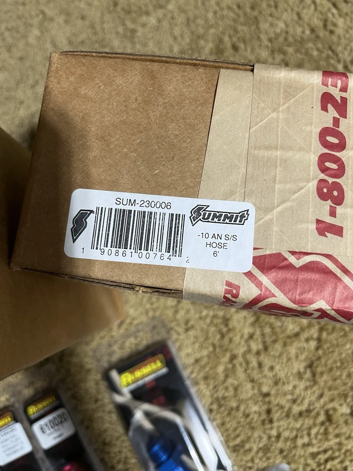 Accesorios de combustible Summit Racing, Russell,-10 y -6 AN línea de combustible de acero inoxidable Foto 3 de 4