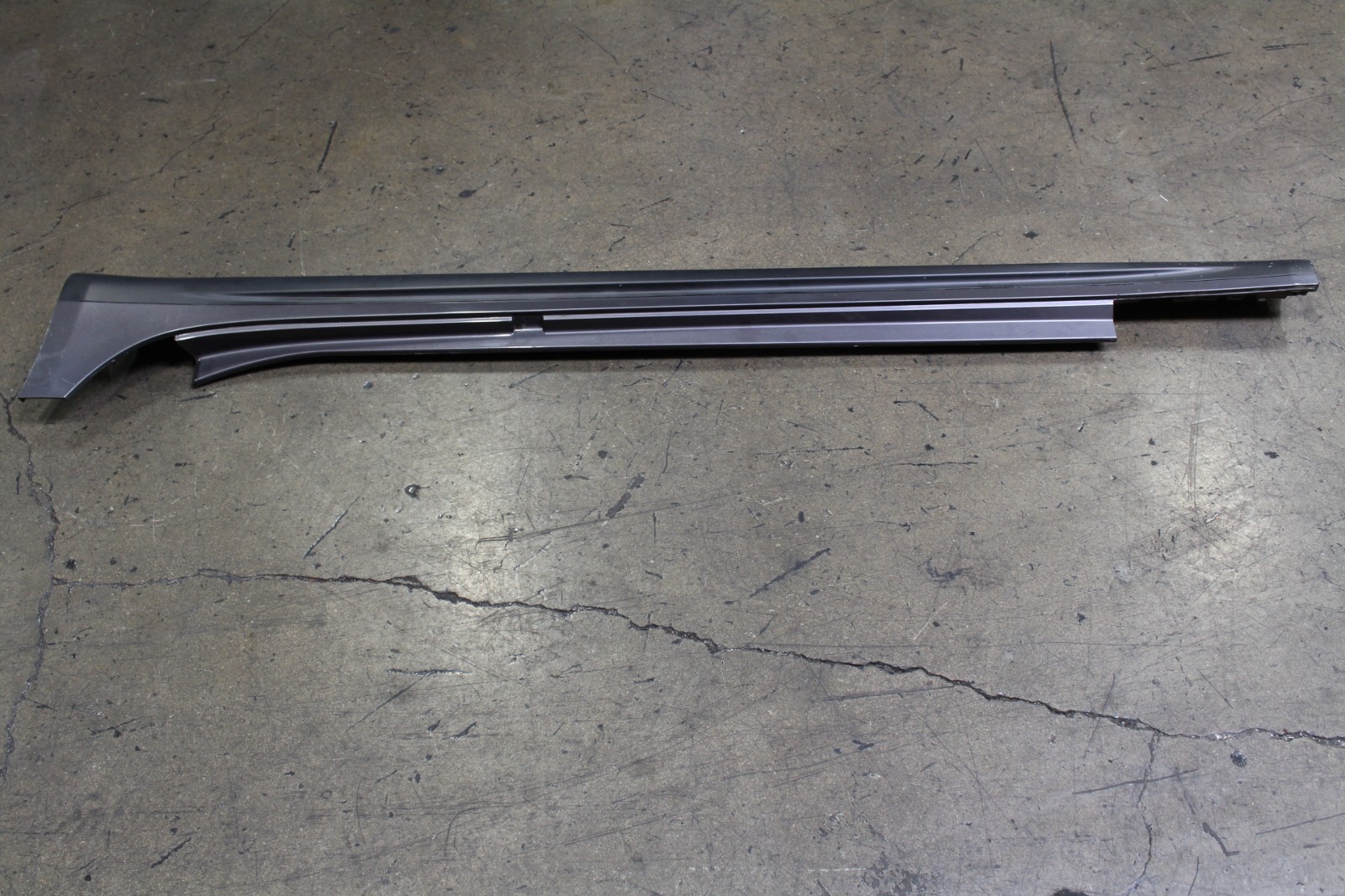 Maserati Ghibli, LH, Left, Rocker Panel, Grey, Used, P/N 673001807