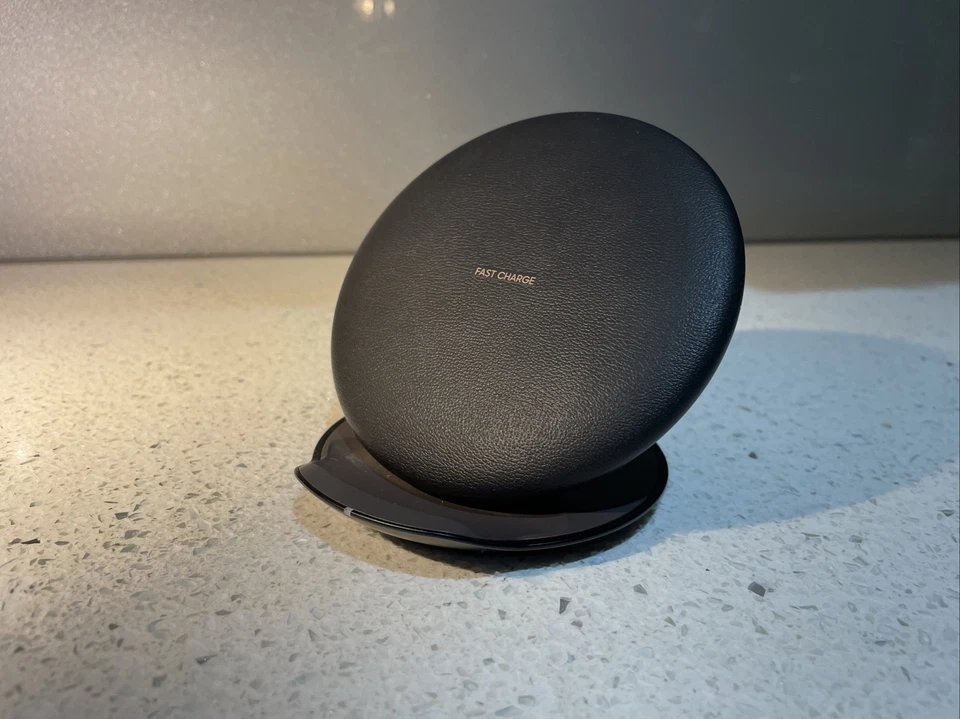 Подлинное быстрое беспроводное зарядное устройство Samsung Qi EP-PG950 для Galaxy S8 S9 S10 S20 S23 - Изображение 3 из 4