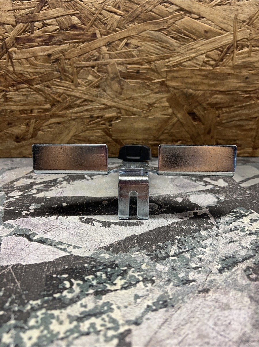 Milwaukee Tool 43-98-0091 Edge Guide Assembly for 2723-20 Compact