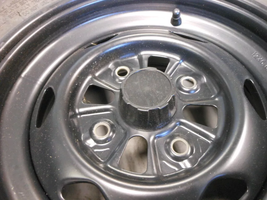 Tubeless tire 2024 off rim