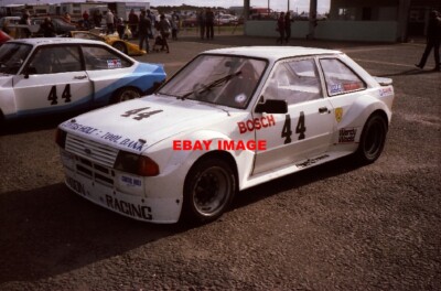 FOTO PMC SILVERSTONE 11.3.89 ROD BIRLEY BRACHTE ZWEI SEINER STARK MODIFIZIERTEN mit