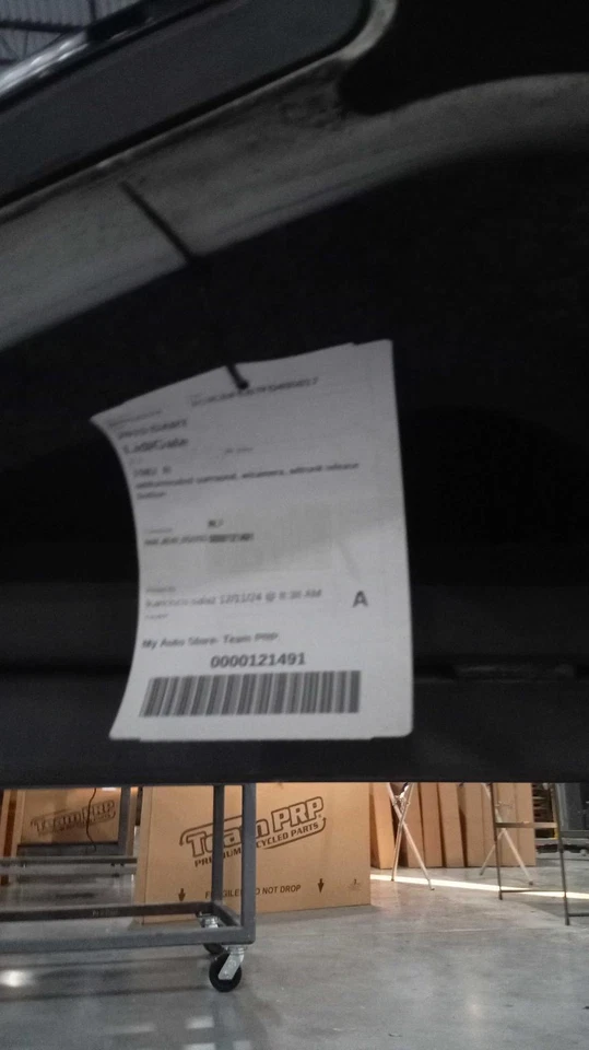 2015 Dodge Dart Deck Lid Trunk Lid White OEM 56038990AA 68090960AF 68141696AB Foto 4 de 4