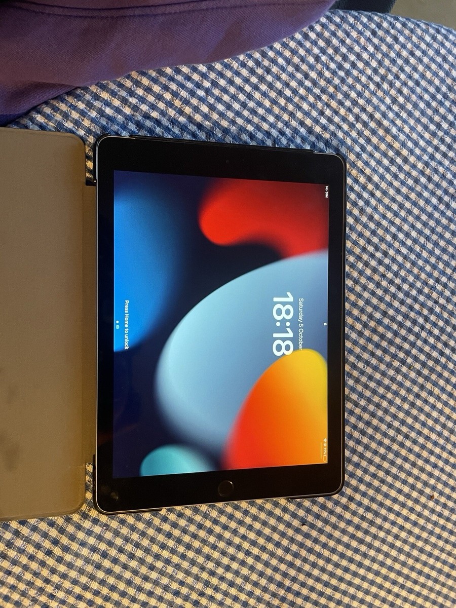 Apple iPad 6th Gen. 32GB, Wi-Fi, 9.7in - Silver | eBay UK