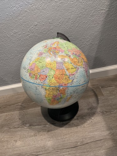 Vintage Globemaster 12 inch round globe raised mountain surface home study - Picture 2 of 4