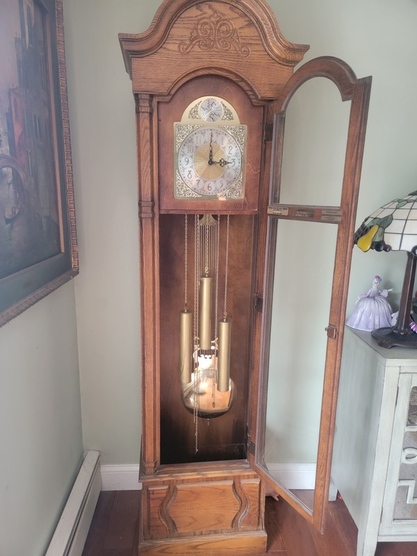 VINTAGE-Howard Miller Tempus Fugit 610-160 Grandfather Clock Tested