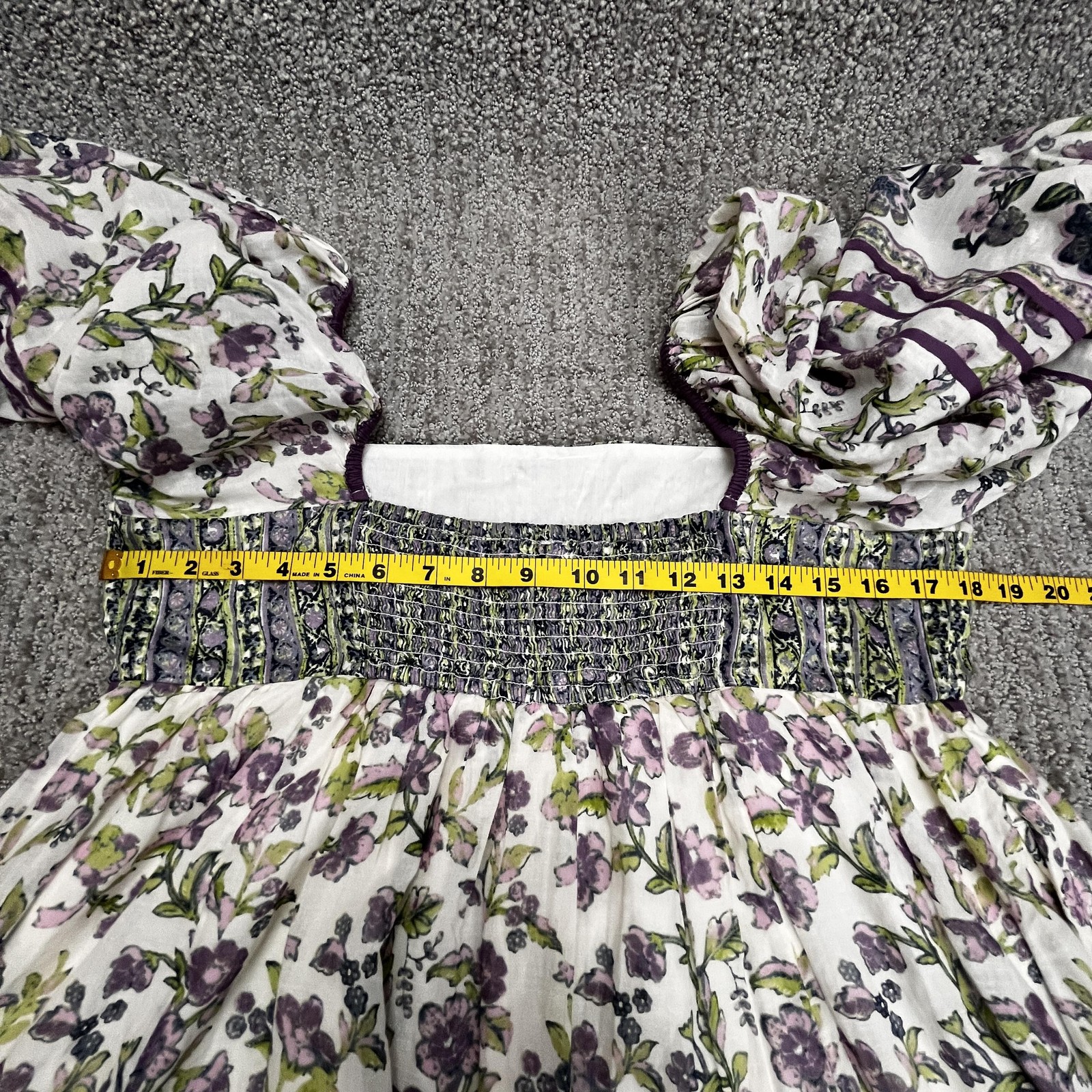 Foto 16 di 24