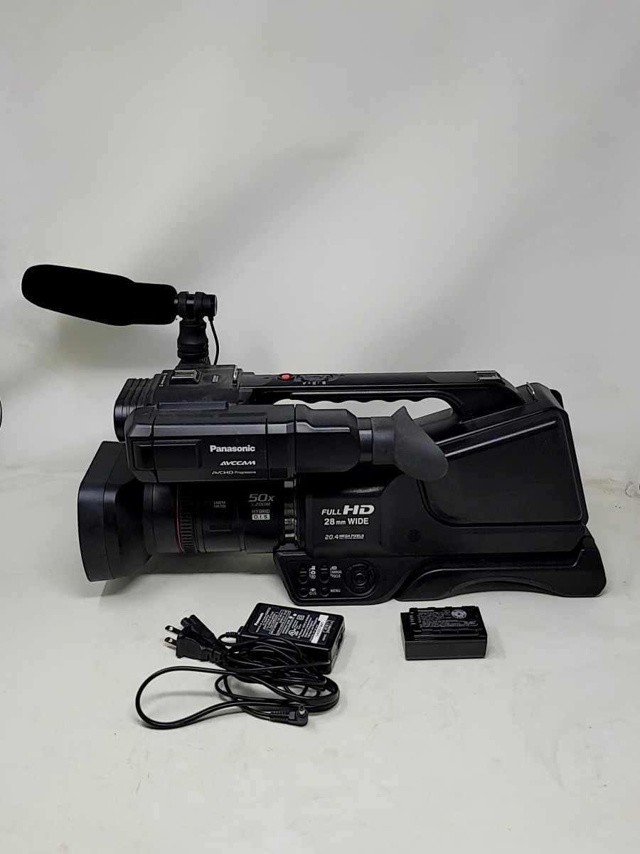 28mm Wide 50x Zoom 20.4mp