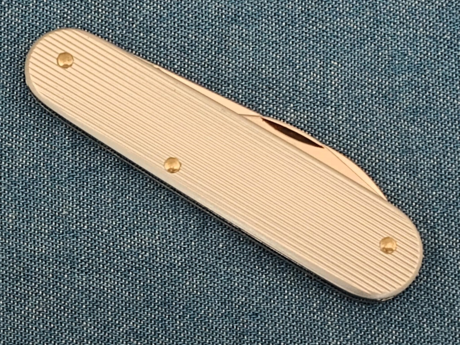 Picture 4 of 6